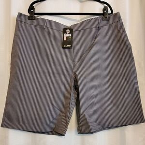 Under Armour Golf Shorts NWT